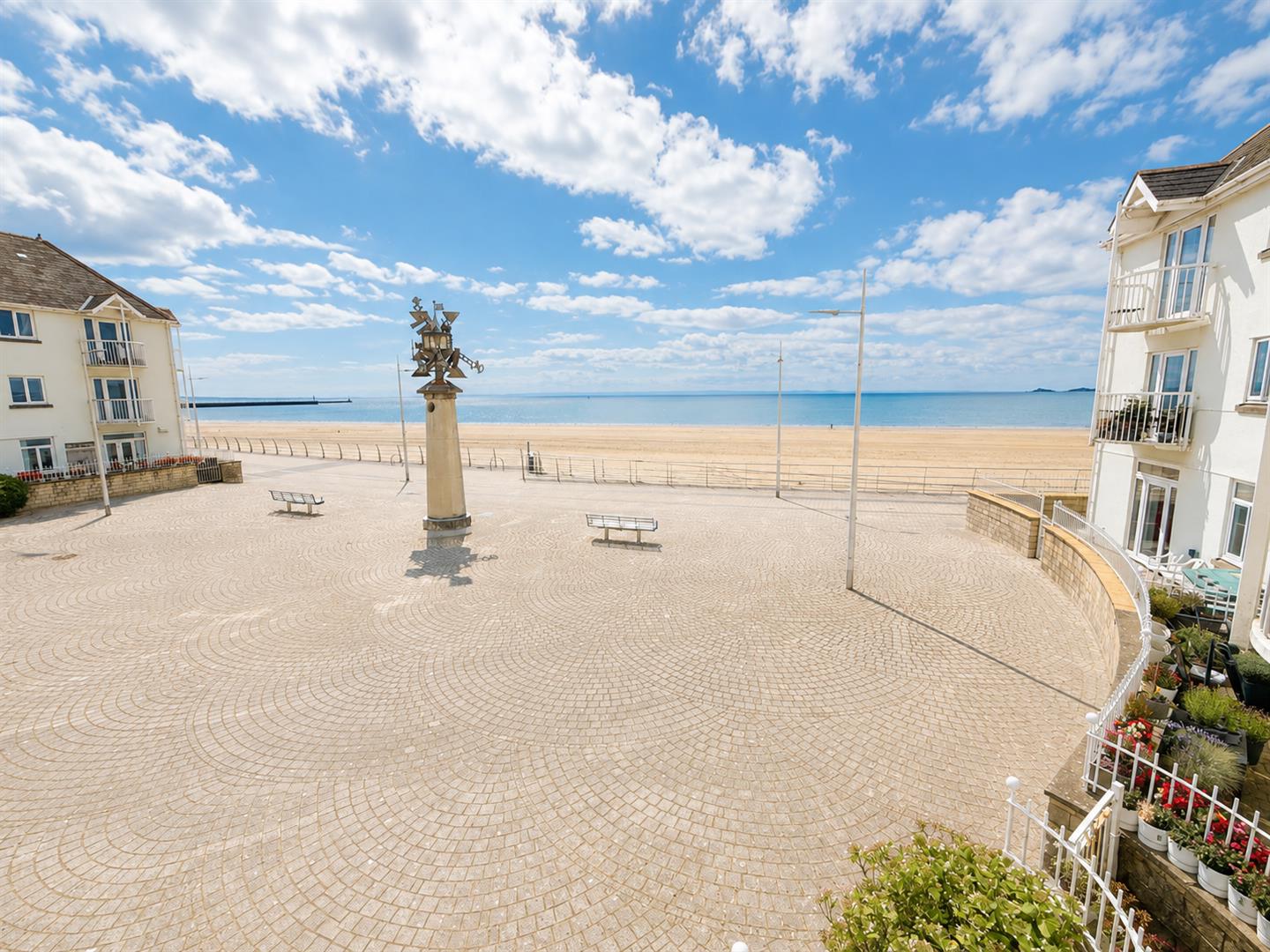 Ocean Crescent, Marina, Swansea, SA1 1YZ
